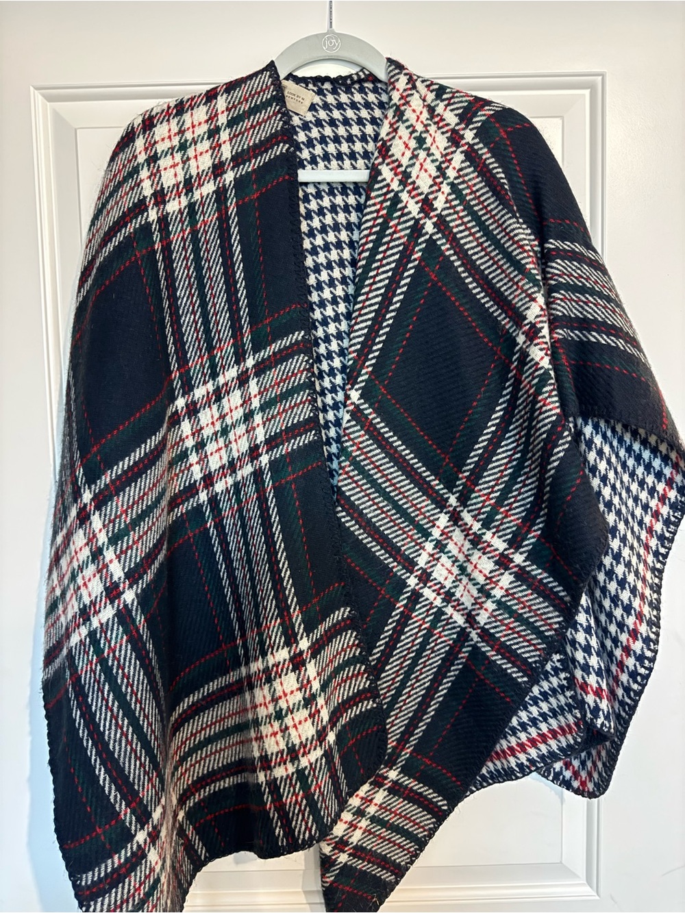 Plaid Open-Front Poncho Cape in Navy and White